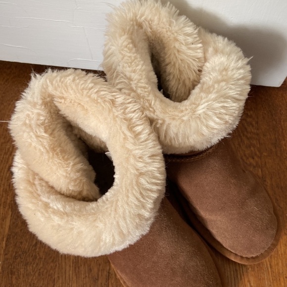 Lamo Apres Wrap Cuff girls boot - Picture 2 of 6